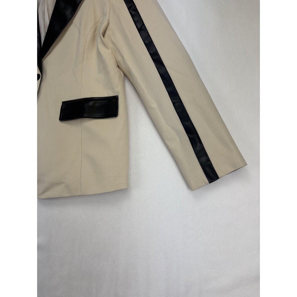Dolce Cabo Cream Blazer with Black Faux-Leather Trim, Size L - Picture 8 of 12
